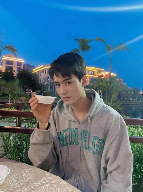 娱乐圈内部人爆料龚俊,娱乐圈内部人揭秘其不为人知的成长历程”  第3张