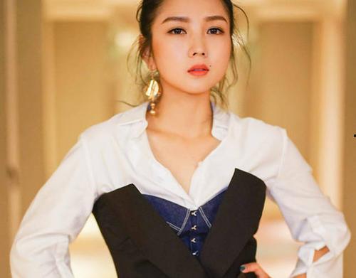 娱乐吃瓜二人组视频大全,揭秘热门视频背后的精彩故事 第2张 娱乐吃瓜二人组视频大全,揭秘热门视频背后的精彩故事 第2张