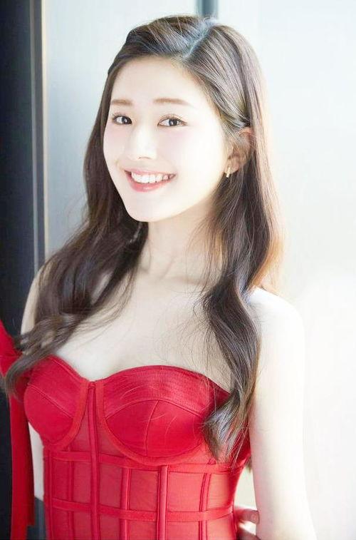 女网红被真实视频爆料了,揭秘网络红人的真实面目